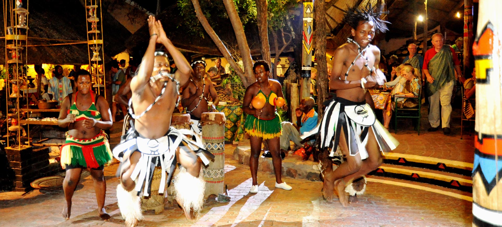 Boma Dinner & Drum Show